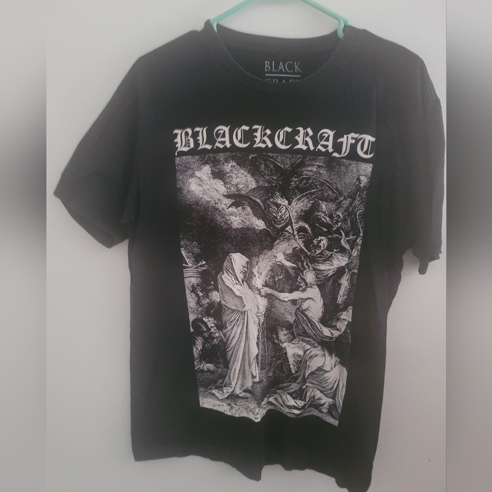 Mens SzM Blackcraft Cult Tshirt